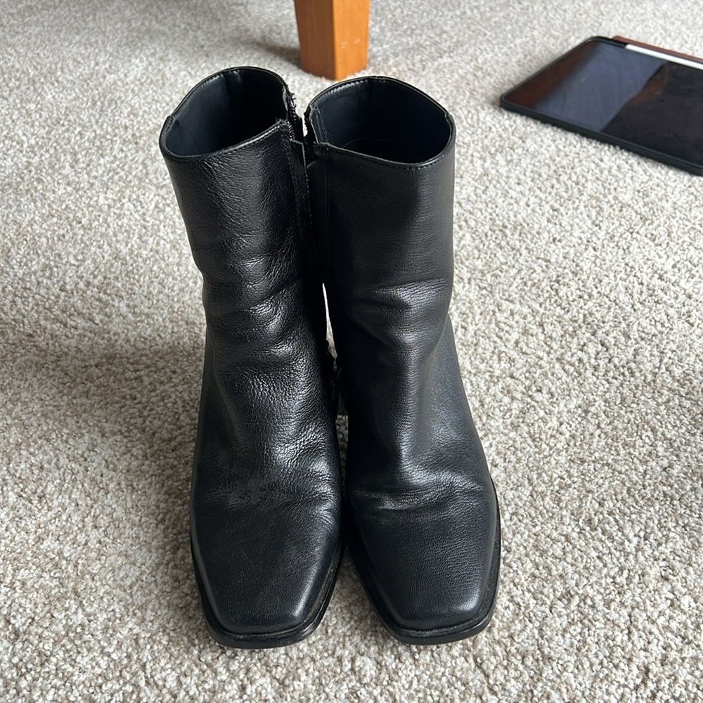 Sam Edelman Winnie Boot - Picture 2 of 7